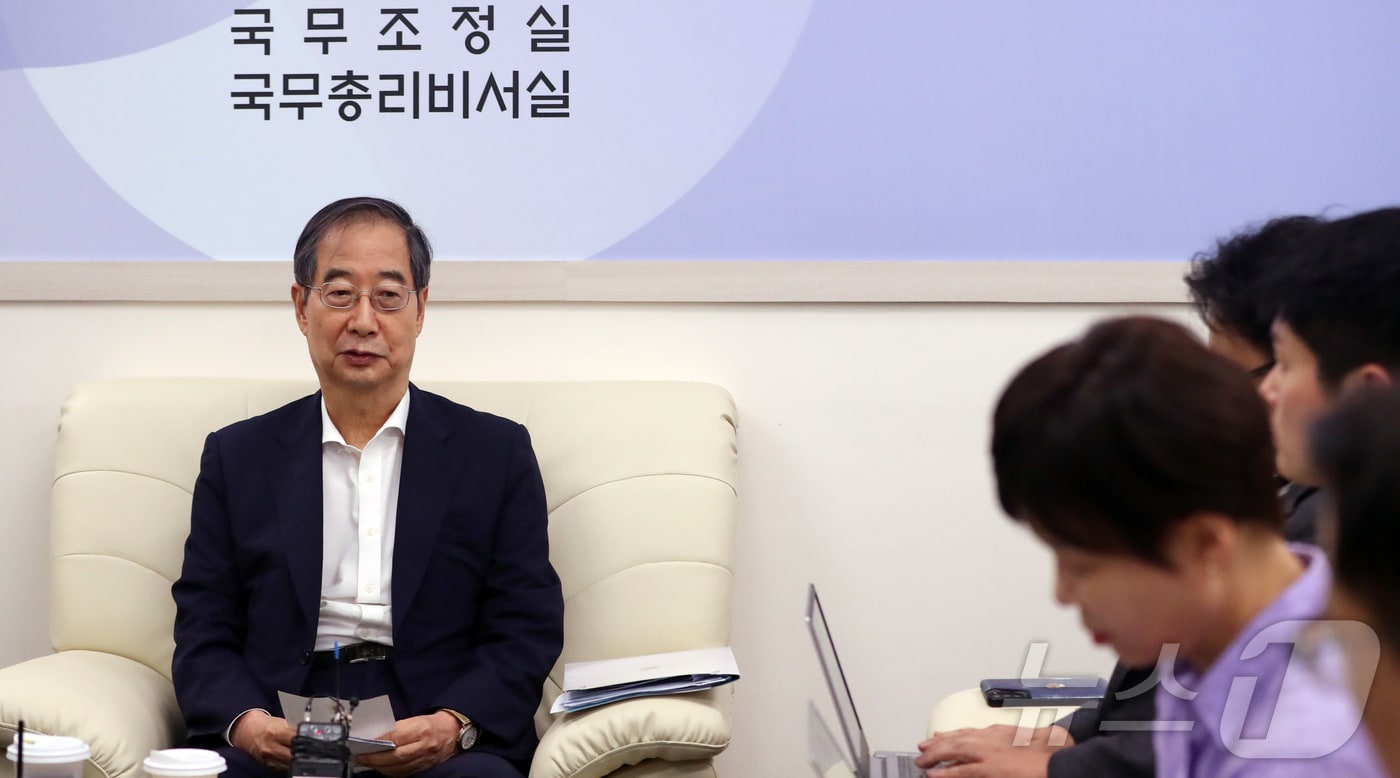 한덕수 국무총리가 18일 오후 세종시 정부세종청사에서 출입기자단과의 간담회에서 현안관련 질문에 답하고 있다.2024.7.18/뉴스1 ⓒ News1 김기남 기자