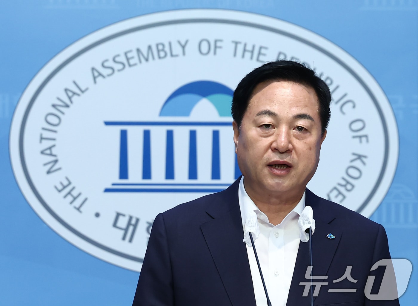김두관 더불어민주당 대표 후보가 29일 오전 서울 여의도 국회 소통관에서 민생 경제 제안 기자회견을 하고 있다. 2024.7.29/뉴스1 ⓒ News1 김민지 기자