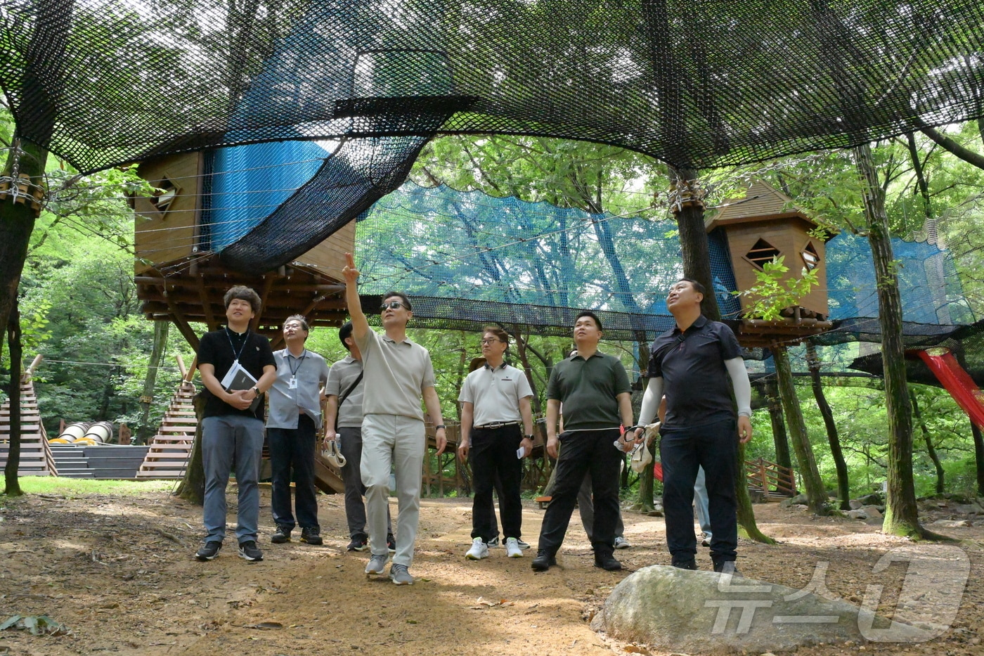 울산 중구&#40;구청장 김영길&#41;가 3, 4일 1박 2일 일정으로, 대구·경북지역 우수 산림휴양 및 정원 시설 견학에 나섰다.&#40;울산중구청제공&#41;