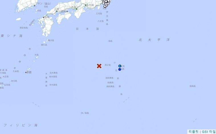 일본 기상청은 8일 오전 5시 2분&#40;한국시간&#41; 일본 시즈오카현 하마마쓰시 남쪽 855km 해역에서 규모 6.3의 지진이 발생했다고 밝혔다. 사진은 일본 기상청 자료 화면 캡처.