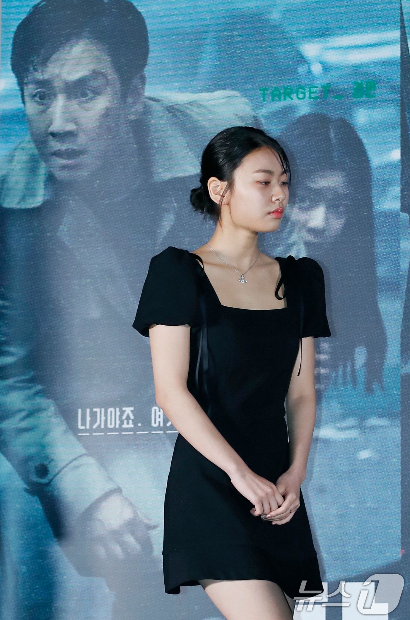 배우 김수안이 8일 서울 용산 아이파크몰CGV에서 진행된 영화 '탈출: 프로젝트 사일런스' 언론 시사회에 참석하고 있다. 故 이선균의 유작 '탈출'은 짙은 안개 속 연쇄 추돌 사고가 일어나고, 붕괴 위기의 공항대교에 풀려난 통제 불능의 군사용 실험견들로부터 살아남기 위해 극한의 사투를 벌이는 사람들의 이야기를 그렸다. 2024.7.8/뉴스1 ⓒ News1 권현진 기자