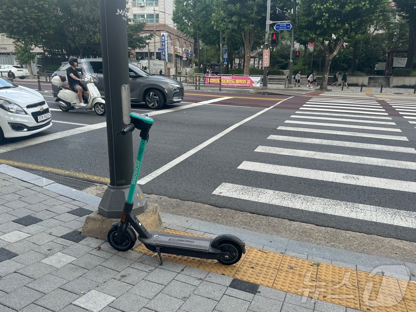 불법주차된 전동킥보드&#40;사진은 기사 내용과 무관함&#41; / 뉴스1 ⓒ News1