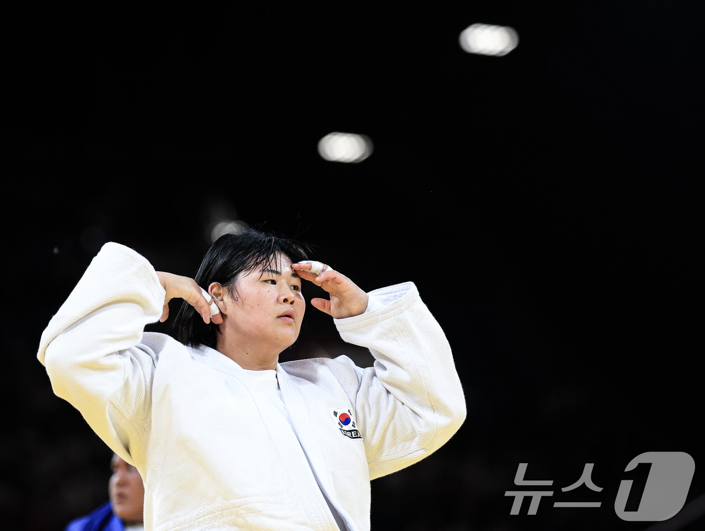 대한민국 유도대표팀 김하윤 선수가 2일 오후 (한국시간) 프랑스 파리 샹 드 마르스 아레나에서 진행된 파리올림픽 유도 여자 +78kg 토너먼트 16강 도미니카 공화국의 모이라 모리요 선수와의 경기를 승리한 후 경기장을 나서고 있다. 2024.8.2/뉴스1 ⓒ News1 박정호 기자