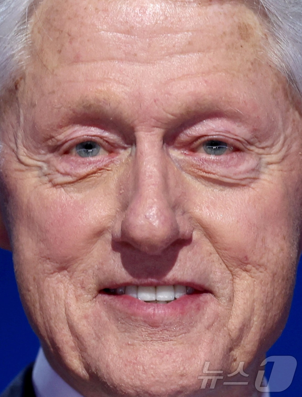 오랜만에 모습 드러낸 클린턴 대통령, 이젠 할아버지네…[포토 in 월드] - 뉴스1