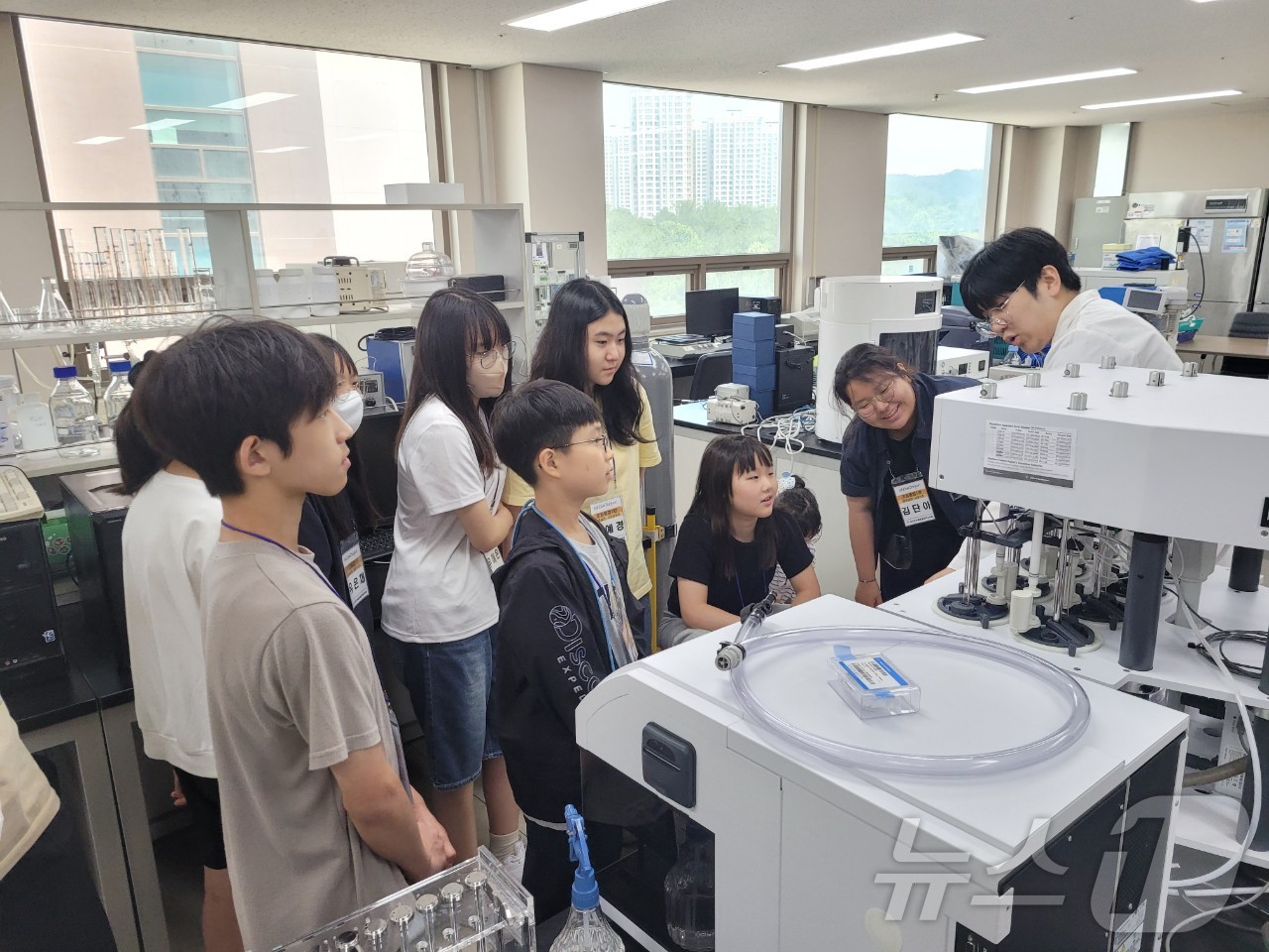 학생들이 체험·탐구 영재캠프에 참여하고 있다. &#40;대전동부교육지원청 제공&#41;/뉴스1