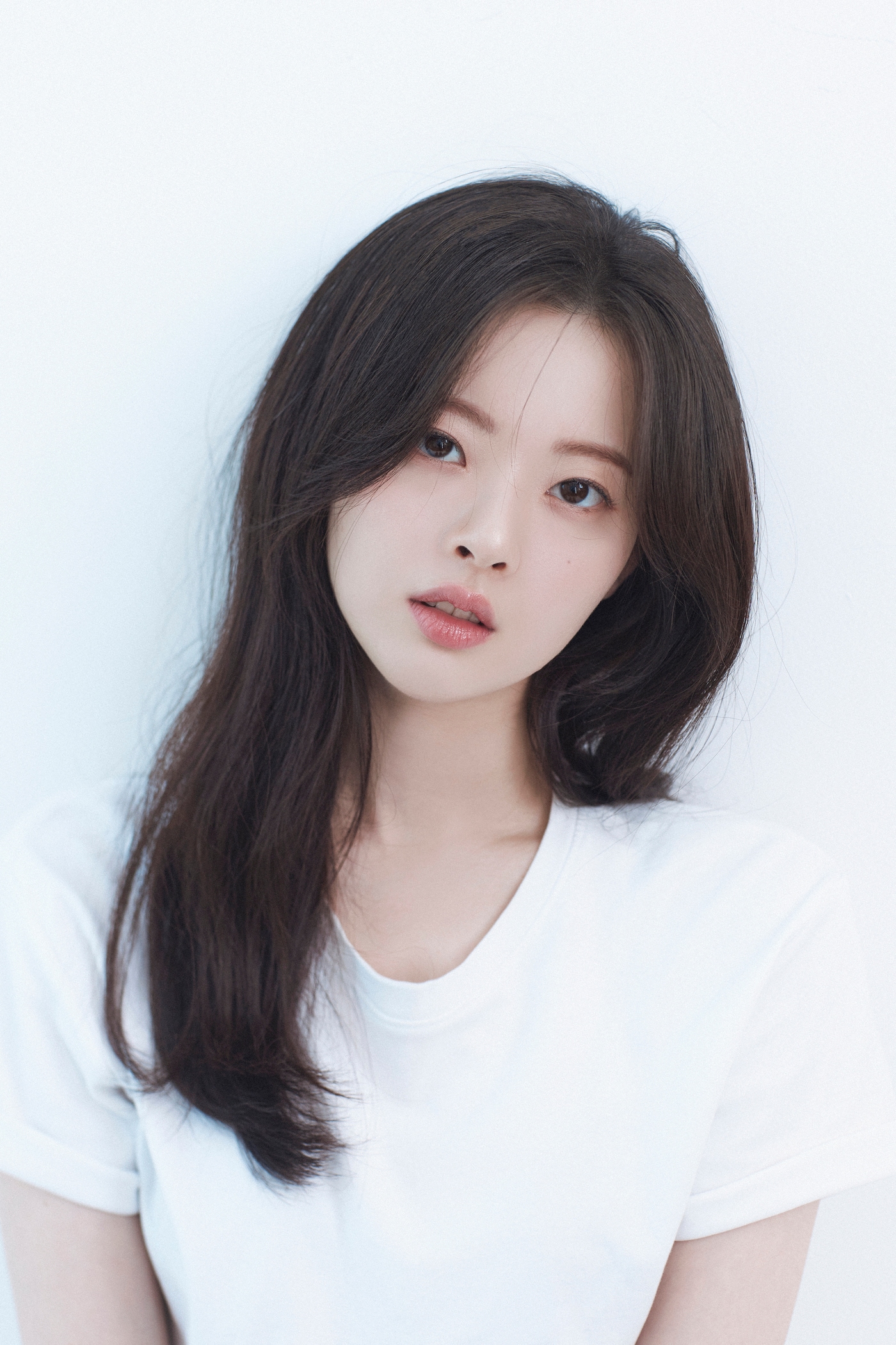 한수아 / 블러썸 엔터테인먼트