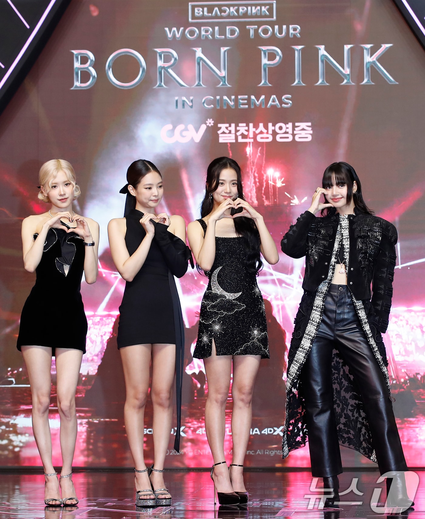 그룹 블랙핑크&#40;BLACK PINK&#41;의 로제&#40;왼쪽부터&#41;와 제니, 지수, 리사 2024.8.9/뉴스1 ⓒ News1 권현진 기자