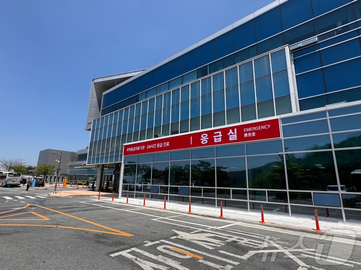10일 충북 충주의료원은 오는 10월 1일 임시공휴일에 정상 진료한다고 밝혔다. 사진은 응급실 전경.(충주의료원 제공)/뉴스1