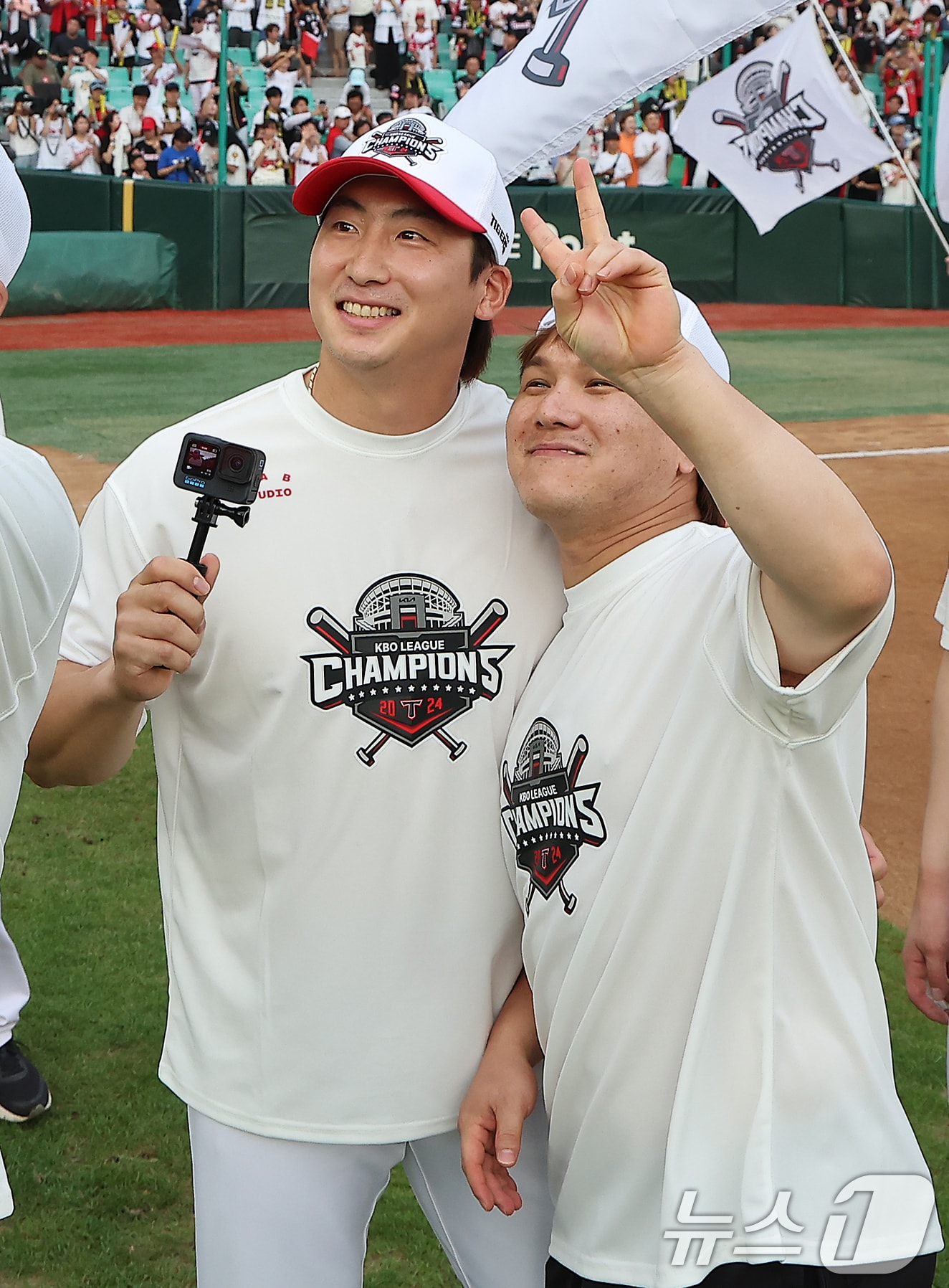 KIA 타이거즈 나성범(왼쪽)과 김선빈. 뉴스1 DB ⓒ News1 김진환 기자