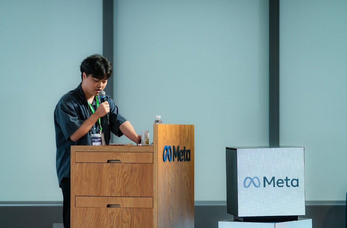 유상윤 에임인텔리전스 대표가 메타코리아 사무실에서 ‘라마 수호’ 프로젝트에 대해 설명하고 있다. (메타 제공).