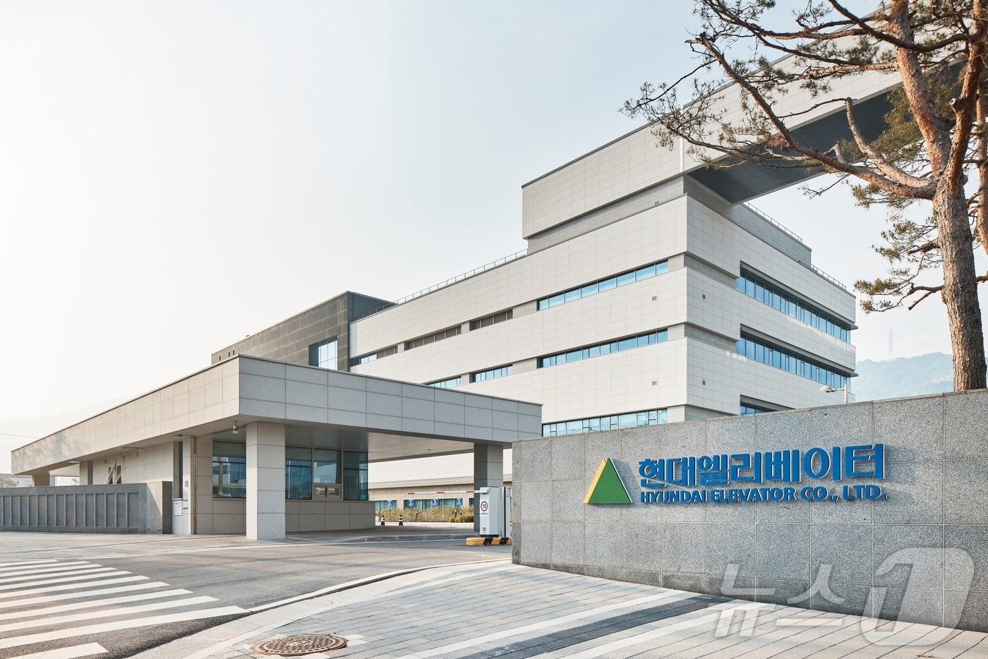 현대엘리베이터 충주 본사 전경.(현대엘리베이터 제공)/뉴스1