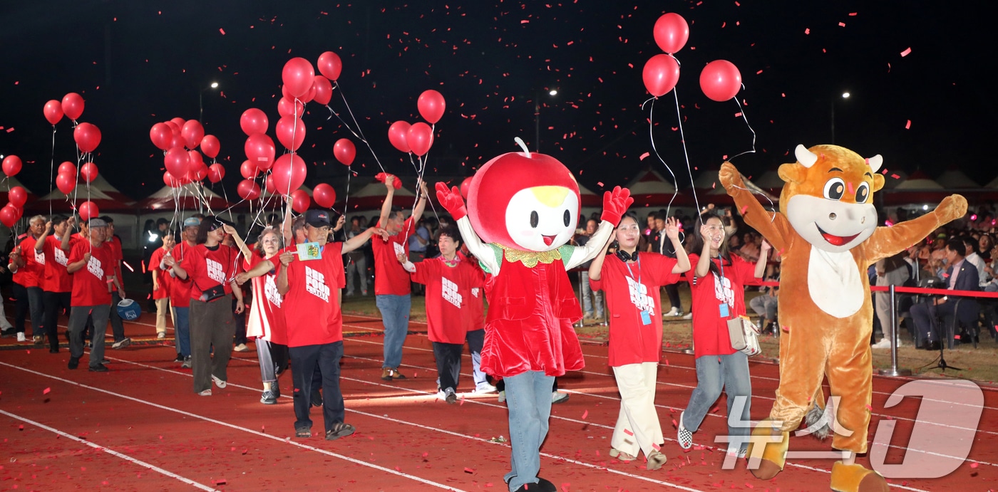 레드푸드 페스티벌&#40;제18회 장수 한우랑 사과랑 축제&#41; 개막식  2024.9.5/뉴스1 ⓒ News1 유경석 기자