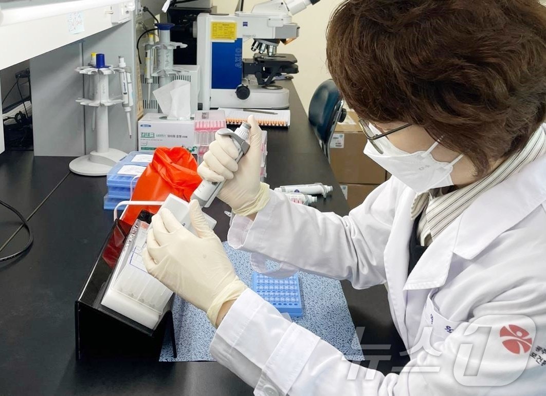 광주시 보건환경연구원 원인병원체 분석.(광주시 제공)/뉴스1 