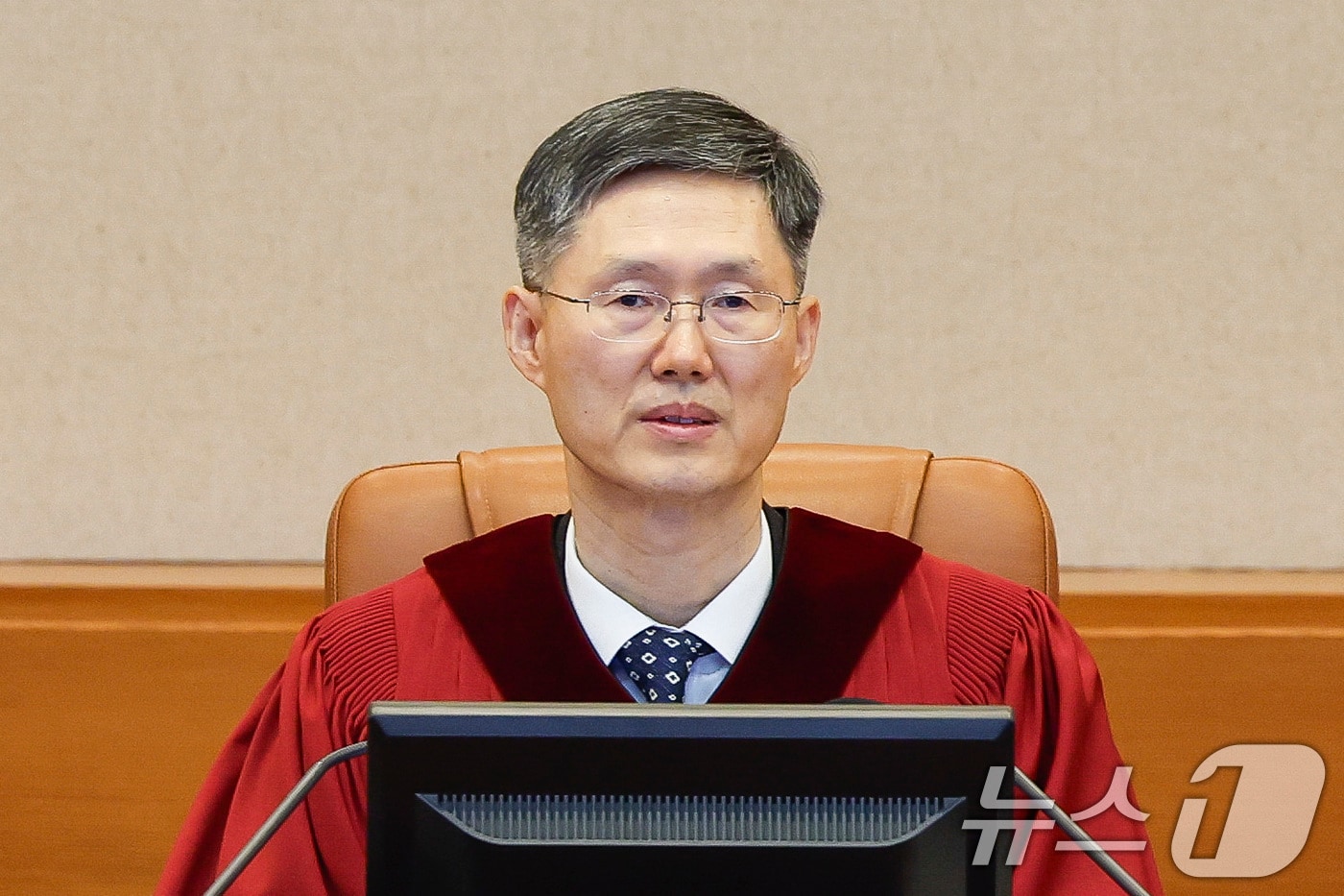 尹 선고기일 지정