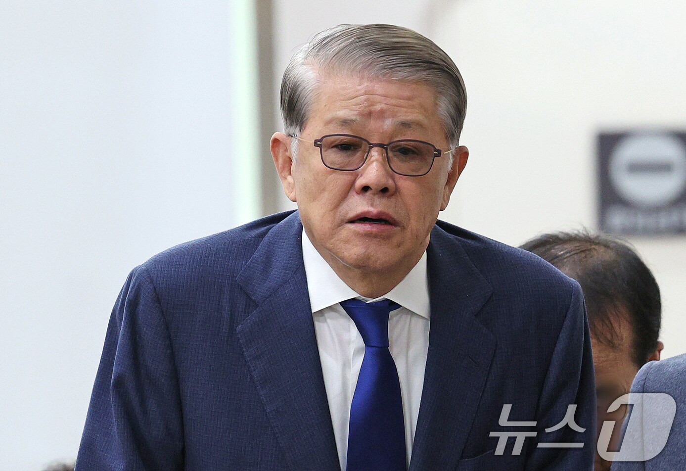 최신원 전 SK네트웍스 회장 2025.1.16/뉴스1 ⓒ News1 장수영 기자