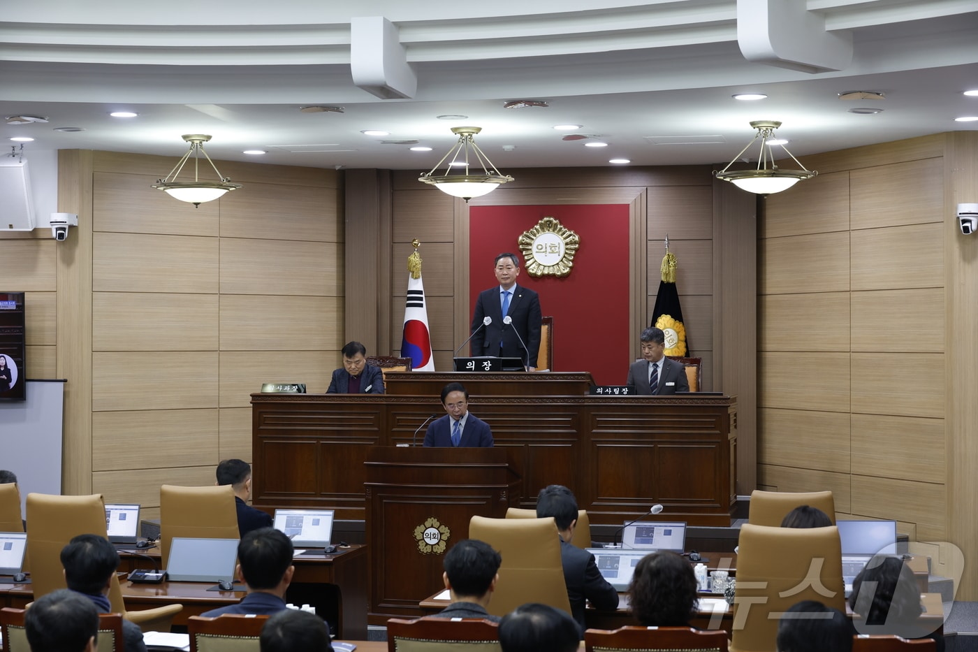 17일 전북자치도 임실군의회가 본회의장에서 제343회 임시회를 열고 오는 24일까지 8일간의 회기 일정에 돌입했다.(의회제공)2025.1.17/뉴스1