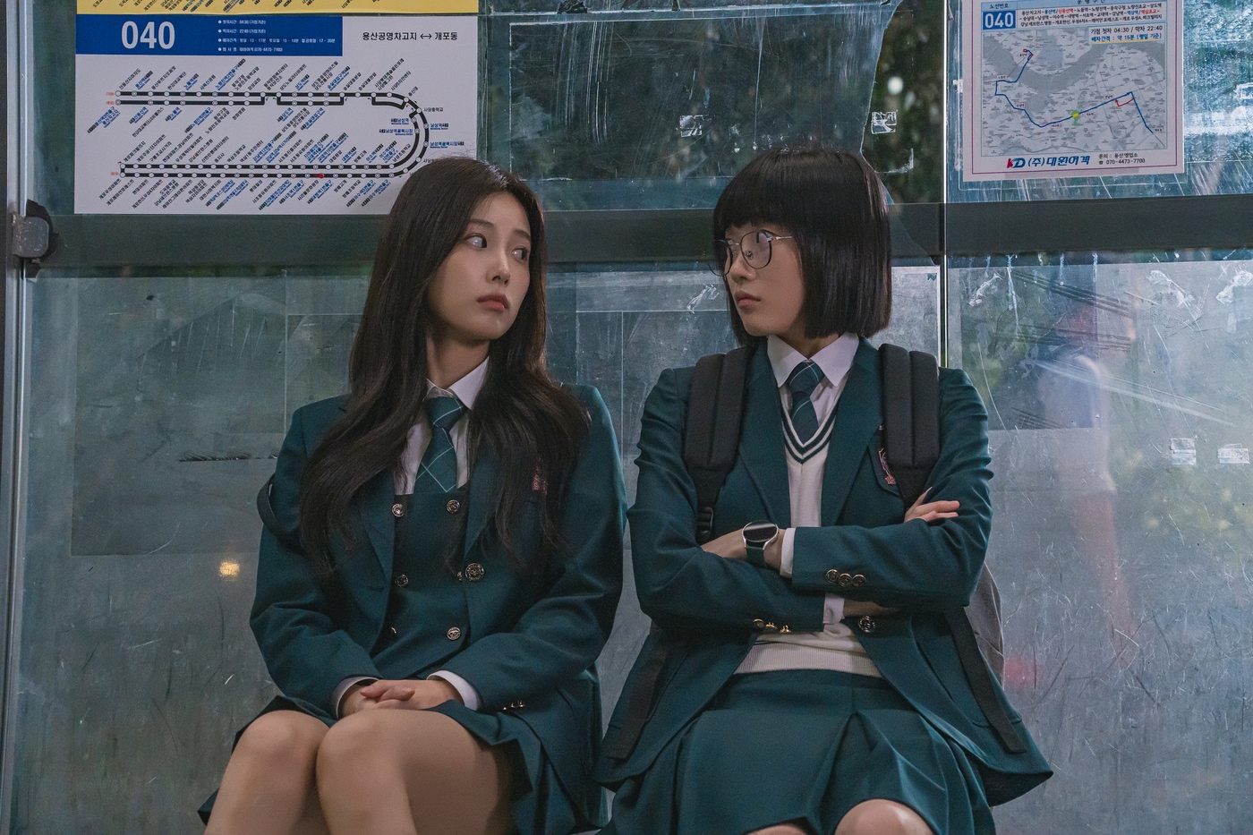 스튜디오 엑스플러스유 선의의 경쟁