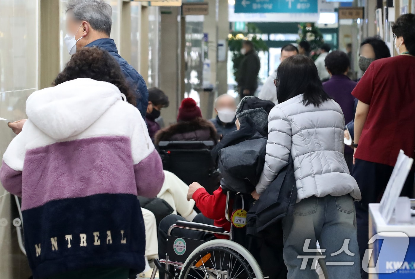 건강보험 안되는 독감 주사 비용 연간 3103억원…2018년比 5배 늘어