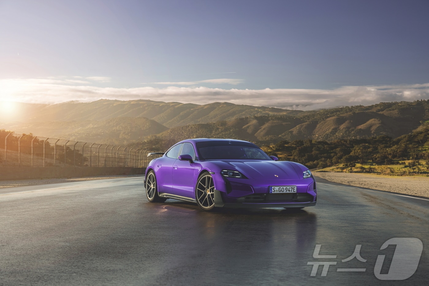 타이칸 터보 GT 바이작 패키지. 