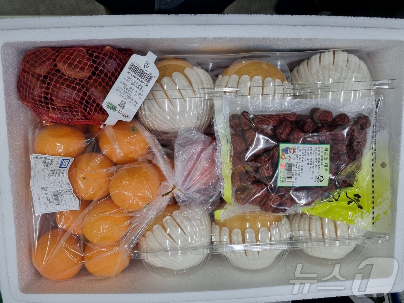 여객기 참사 유가족에게 전달된 설 제수용품.(전남도 제공) 2025.1.21/뉴스1