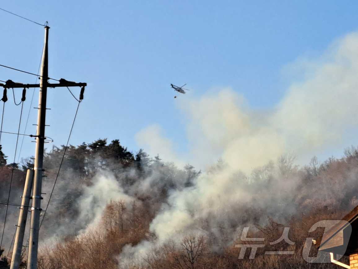 강원 원주 소초면 교항리 산불 현장.(강원도소방본부 제공)