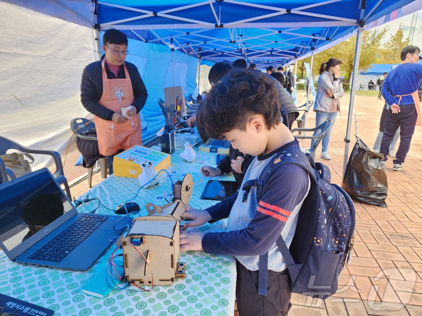 강원 영월군 별마로작은도서관 교육 프로그램 자료 사진. (영월군 제공) 2025.1.25/뉴스1
