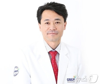 안성기 경상국립대병원장.