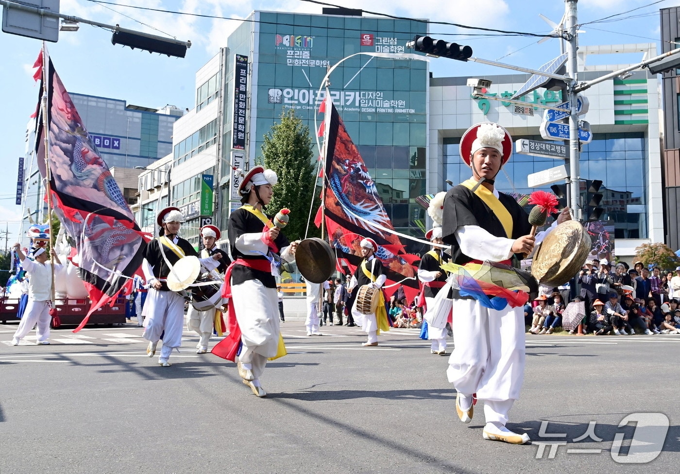 진주 개천예술제 가장행렬(진주시 제공. 재판매 및 DB금지)