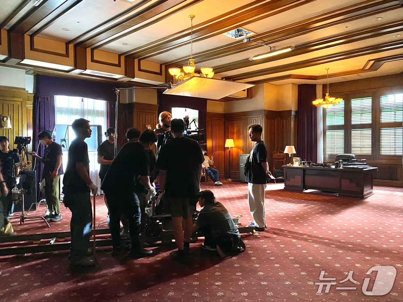 부산영화촬영스튜디오에서 영화를 촬영하는 모습. (부산영상위원회 제공. 제공. 재판매 및 DB금지)