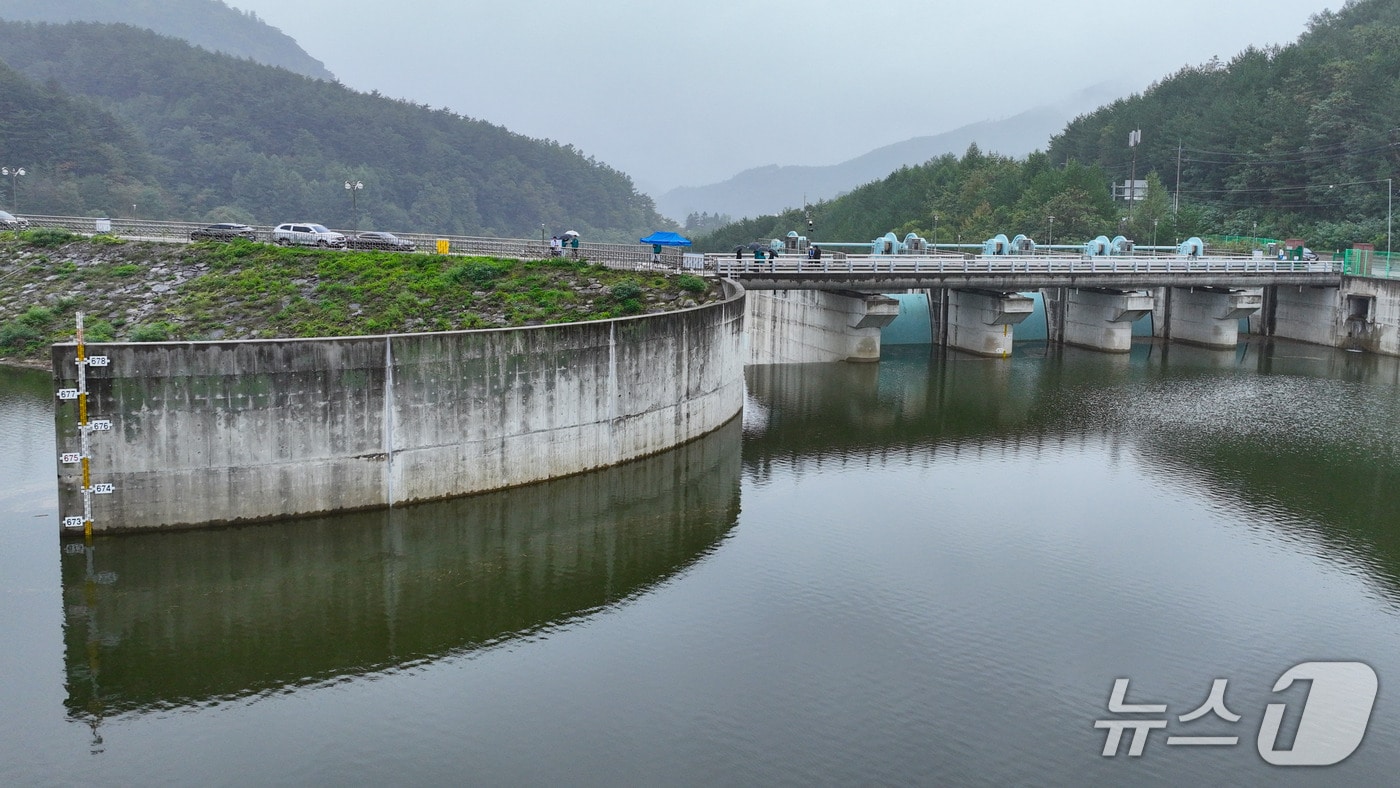 강원 태백시 대부분의 곳에 생활용수를 공급하는 삼척시 도계읍 광동댐이 지난 10일 기준 74%대를 기록했다. &#40;태백시 제공. 재판매 및 DB금지&#41; 2025.10.13/뉴스1