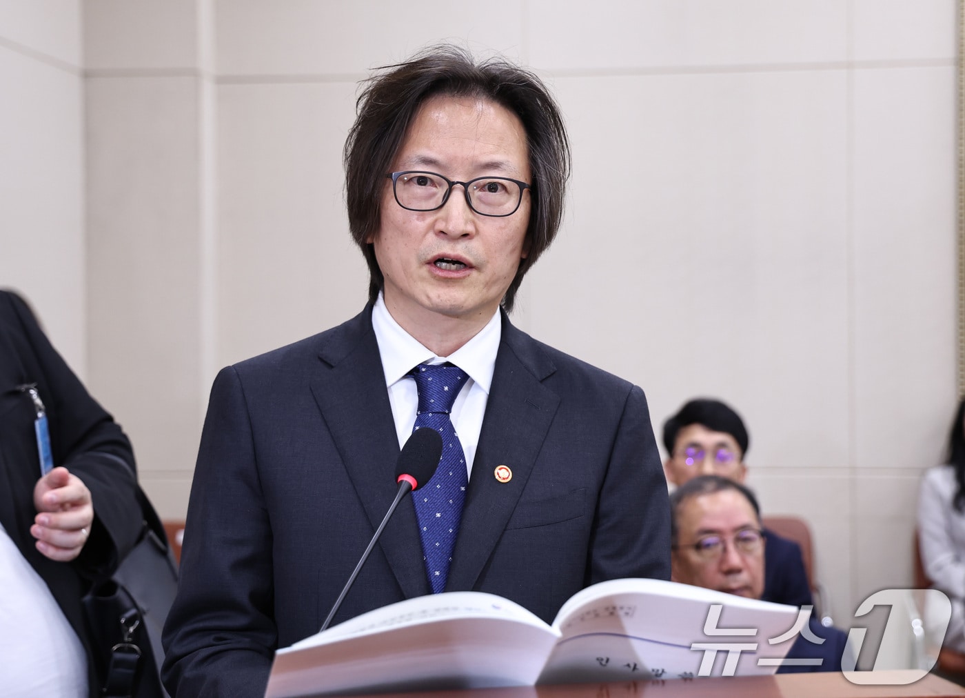 주병기 공정거래위원장이 14일 오전 서울 여의도 국회에서 열린 정무위원회 국정감사에서 업무보고를 하고 있다. 2025.10.14/뉴스1 ⓒ News1 구윤성 기자