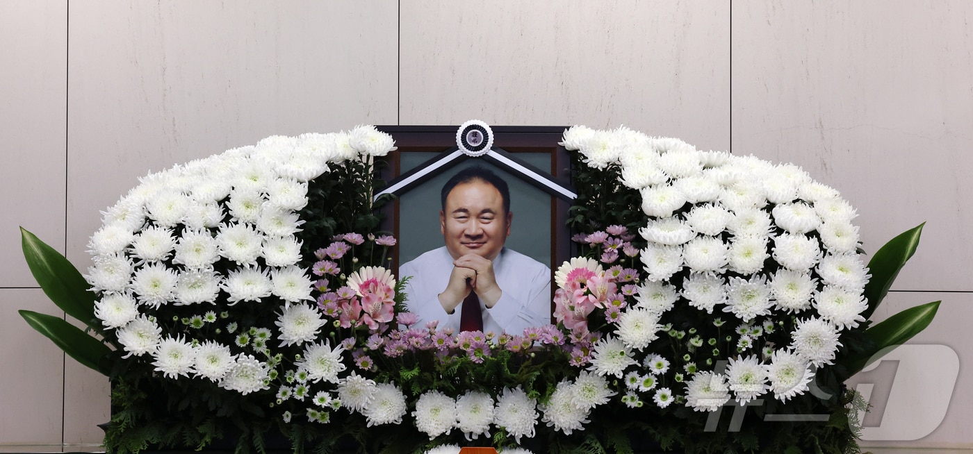 5선 국회의원을 지낸 이상민 국민의힘 대전시당위원장이 15일 별세했다. 을지대병원 장례식장에 이상민 위원장의 빈소가 마련돼 있다. 2025.10.15/뉴스1 ⓒ News1 김기태 기자