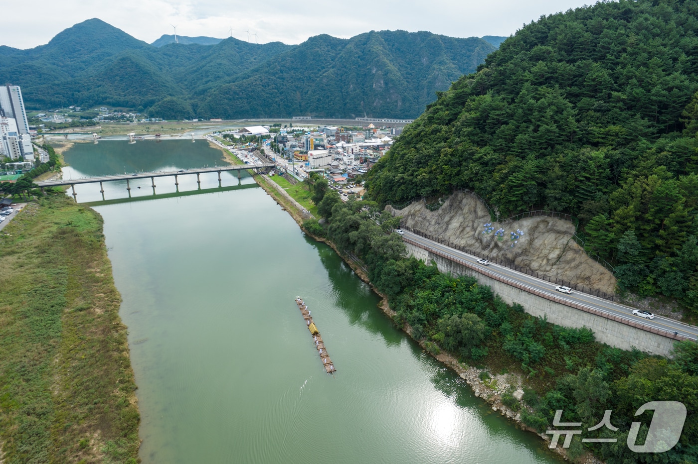 강원 정선군이 최근 정선읍 향교 급경사지 붕괴위험지역 정비 사업을 마무리했다. (정선군 제공. 재판매 및 DB금지) 2025.10.15/뉴스1