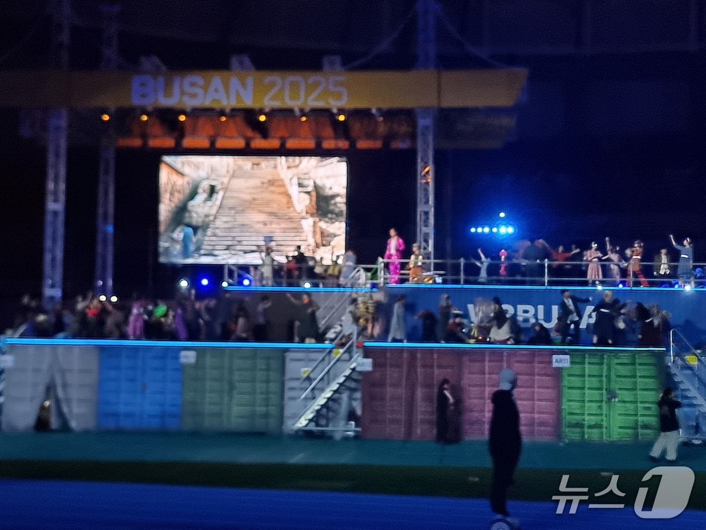 제106회 전국체전 개막식 공연 준비하고 있다.(2025.10.16/뉴스1 ⓒ News1 임순택 기자)