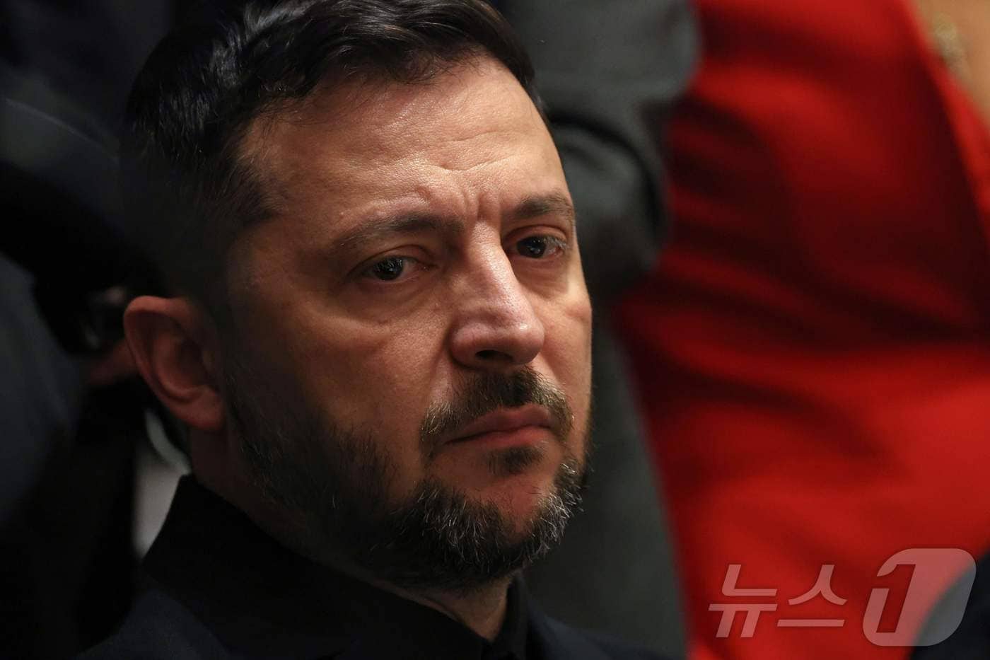 볼로디미르 젤렌스키 우크라이나 대통령이 17일&#40;현지시간&#41; 워싱턴DC 백악관 내각회의실에서 도널드 트럼프 미국 대통령과 회담하고 있다. 2025.10.17. ⓒ AFP=뉴스1 ⓒ News1 윤다정 기자