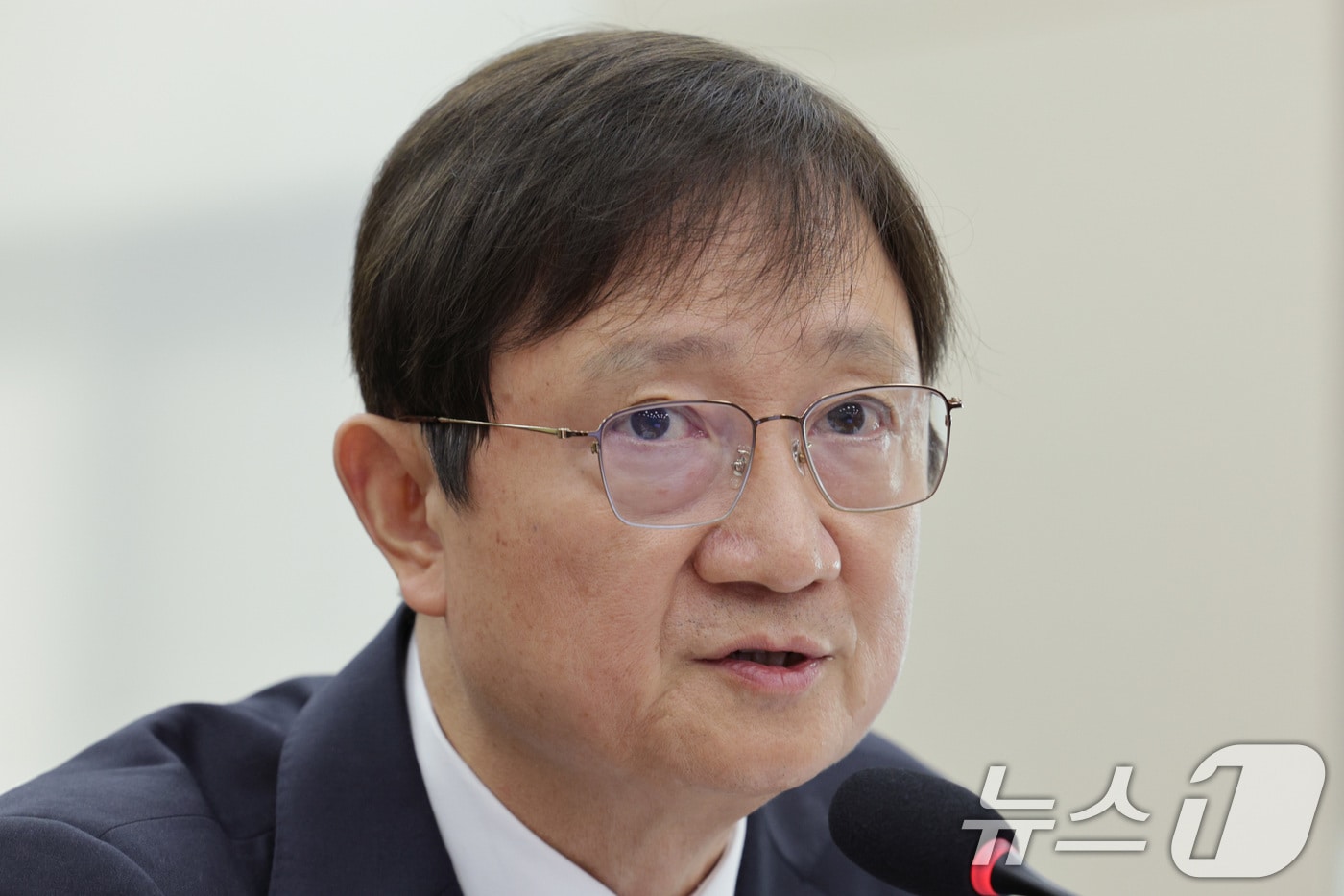 이찬진 금융감독원장이 21일 서울 여의도 국회 정무위원회에서 열린 금융감독원 등에 대한 국정감사에서 의원 질의에 답변하고 있다. 2025.10.21/뉴스1 ⓒ News1 신웅수 기자