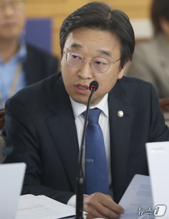 민주당, 조희대 대법원장 신속한 결단 촉구…탄핵 사유 차고 넘쳐