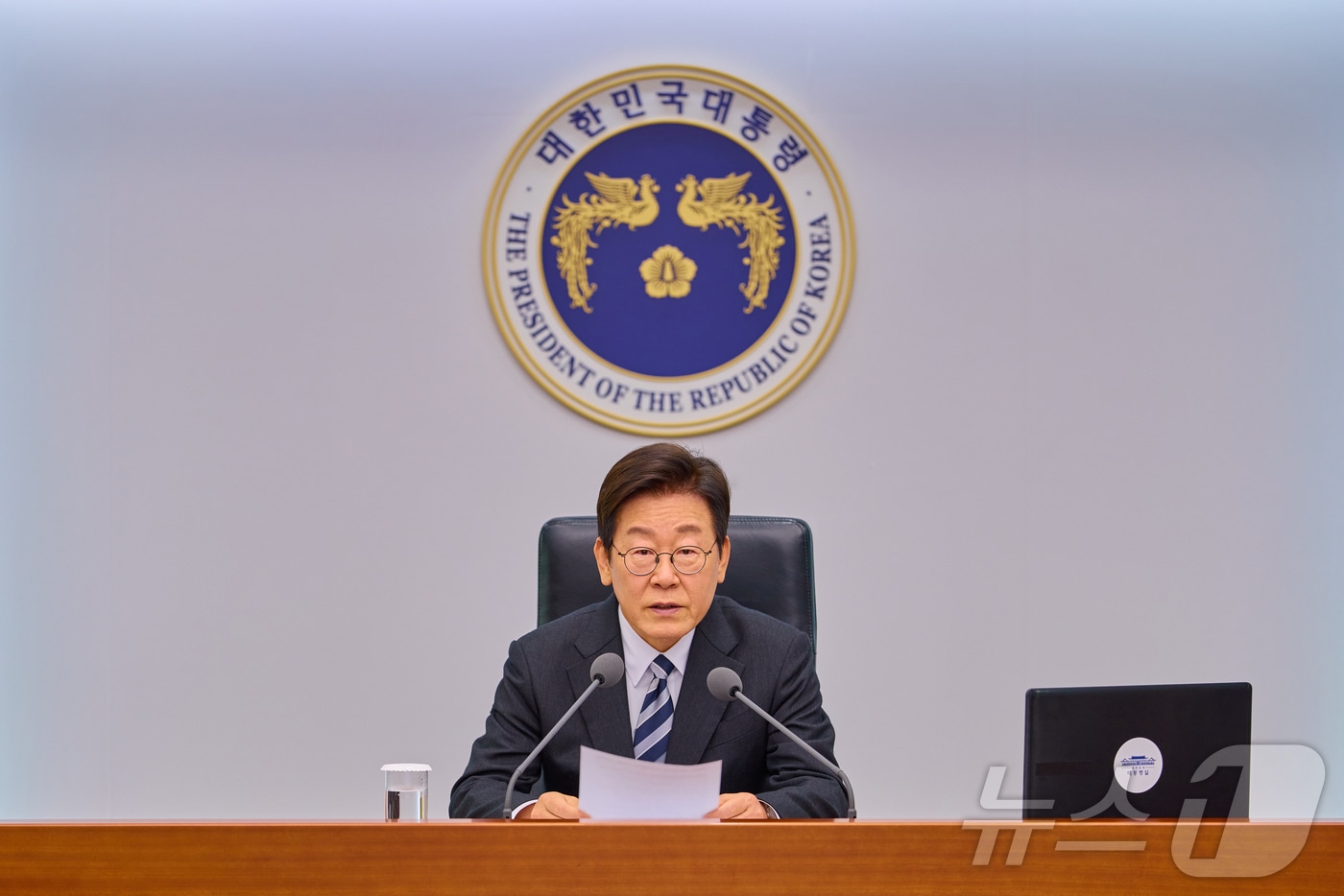 이재명 대통령이 23일 서울 용산 대통령실 청사에서 열린 수석보좌관회의에서 발언하고 있다. (대통령실 제공. 재판매 및 DB 금지) 2025.10.23/뉴스1 ⓒ News1 이재명 기자