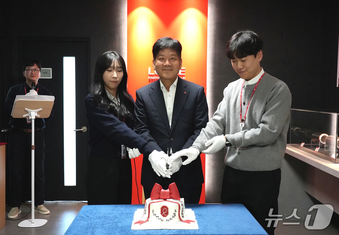  롯데에너지머티리얼즈는 24일 의왕 연구소 확장 개소식을 개최했다.(롯데에너지머티리얼즈 제공)