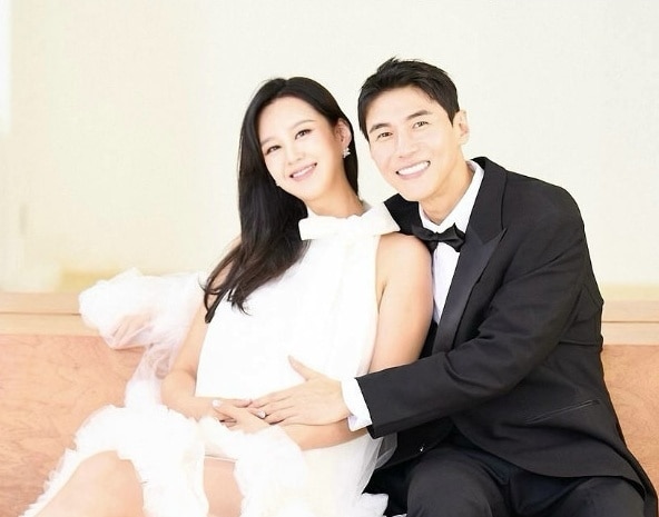 지소연(왼쪽) 송재희 부부 / 사진=지소연 인스타그램