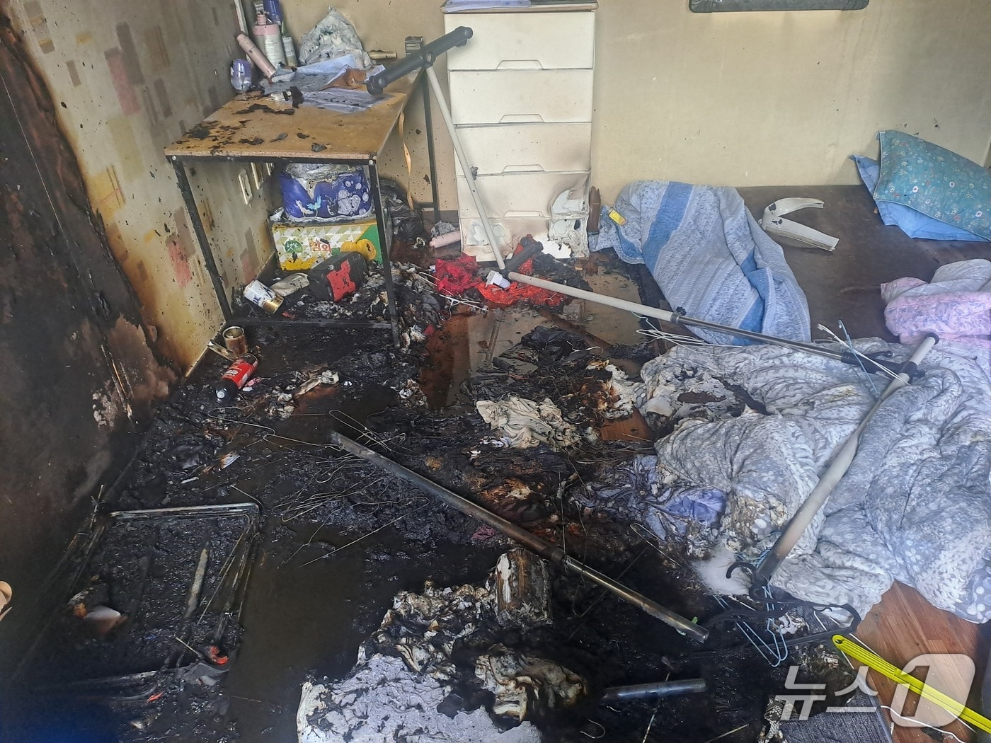 군산 미룡동 방화 화재 현장.(전북소방본부 제공. 재판매 및 DB금지)