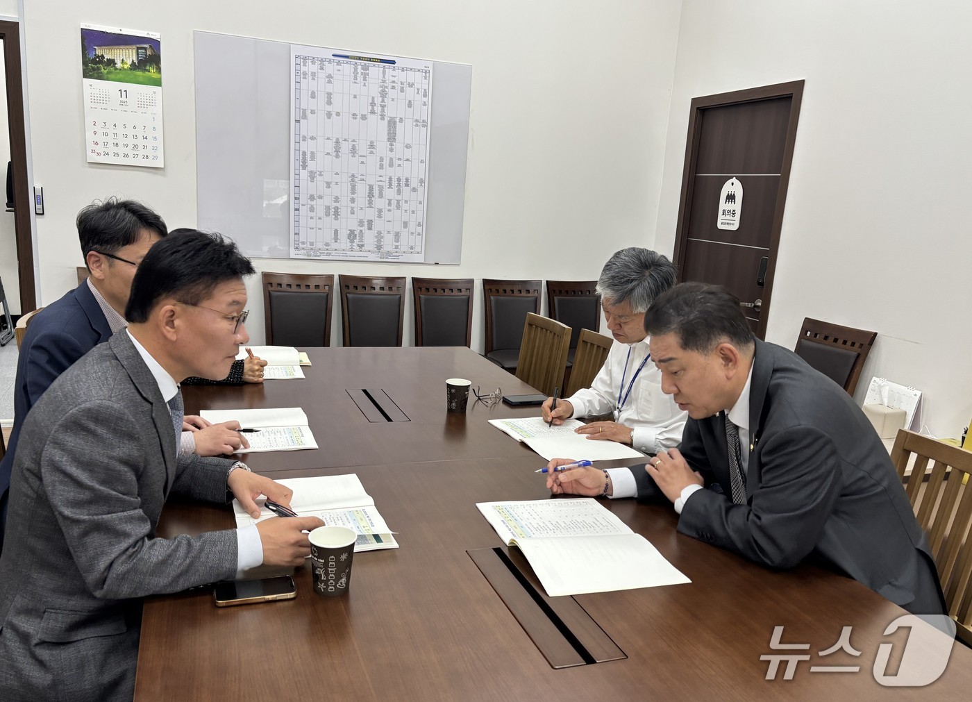 국회 예산 확보 활동.(전남도 제공. 재판매 및 DB금지) 2025.10.30/뉴스1