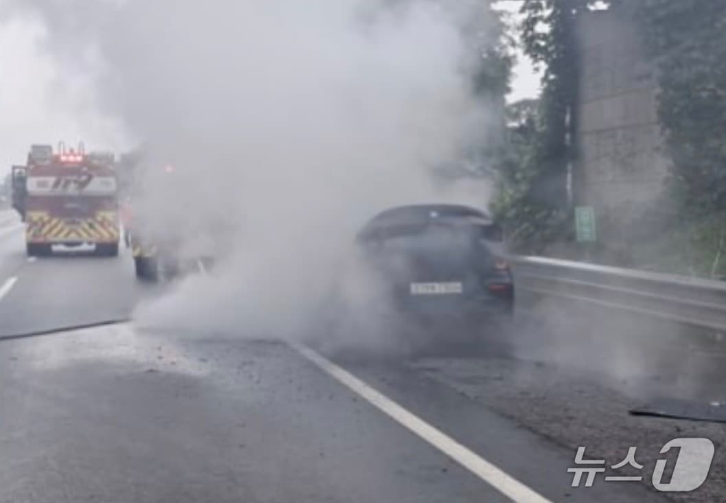 화재 현장. (경기도소방재난본부 제공. 재판매 및 DB 금지) 2025.10.5/뉴스1