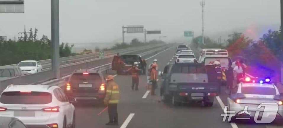 교통사고 현장.(전북소방 제공. 재판매 및 DB 금지)