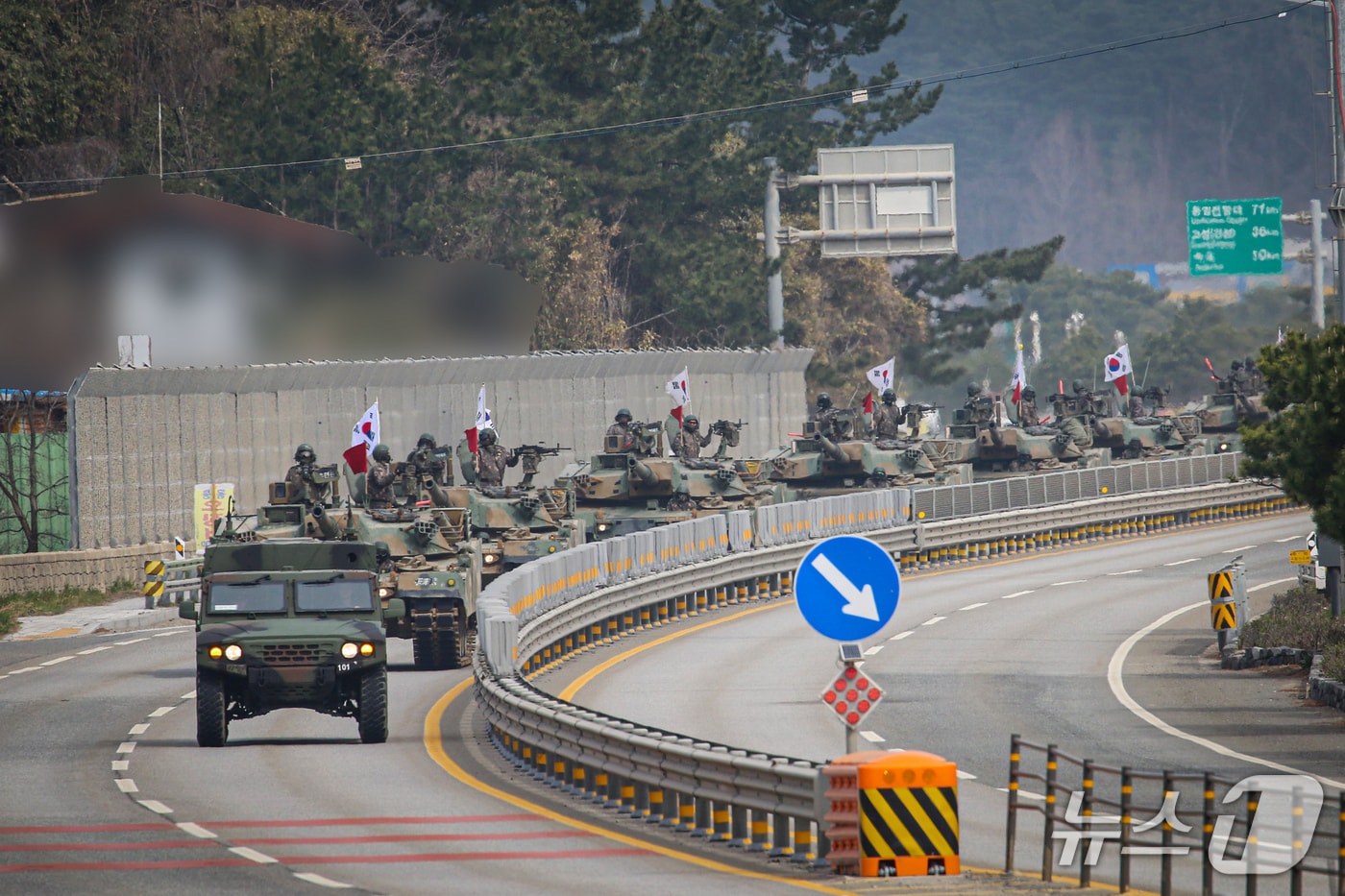 기사 이해를 돕기 위한 예전 육군 102기갑여단 기동훈련 자료사진.(부대 제공, 재판매 및 DB 금지)