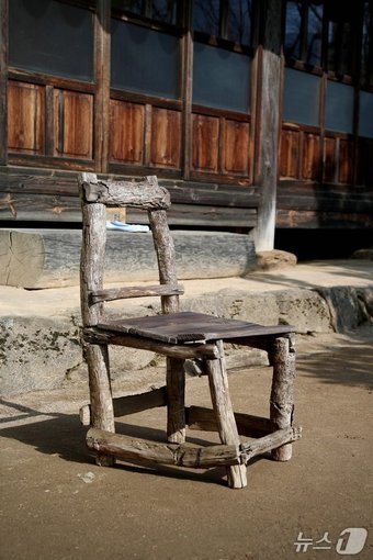 법정스님 빠삐용 의자