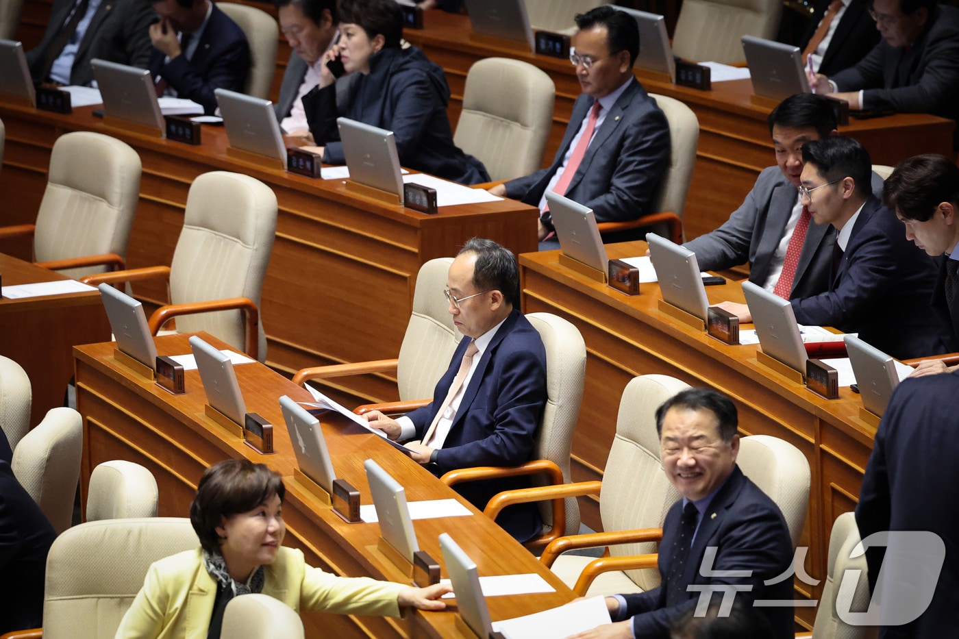 추경호 국민의힘 의원이 13일 서울 여의도 국회에서 열린 제429회국회&#40;정기회&#41; 12차 본회의에 참석해 있다. 2025.11.13/뉴스1 ⓒ News1 이승배 기자