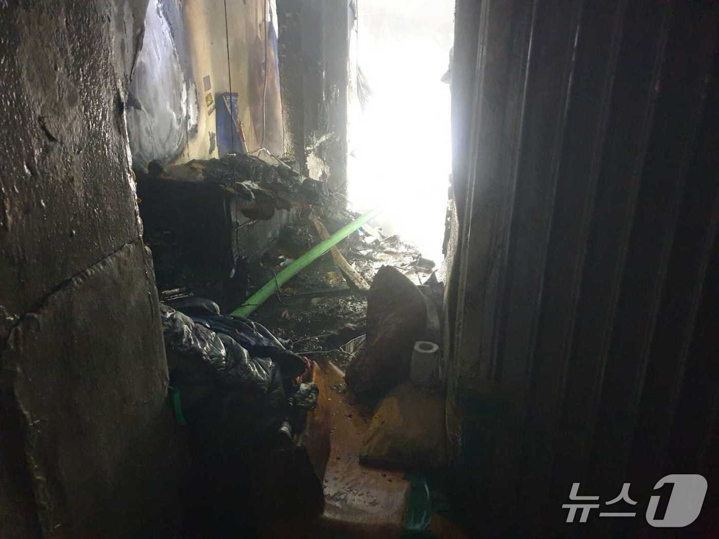 춘천 중앙시장 화재 현장.(강원도소방본부 제공, 재판매 및 DB금지)