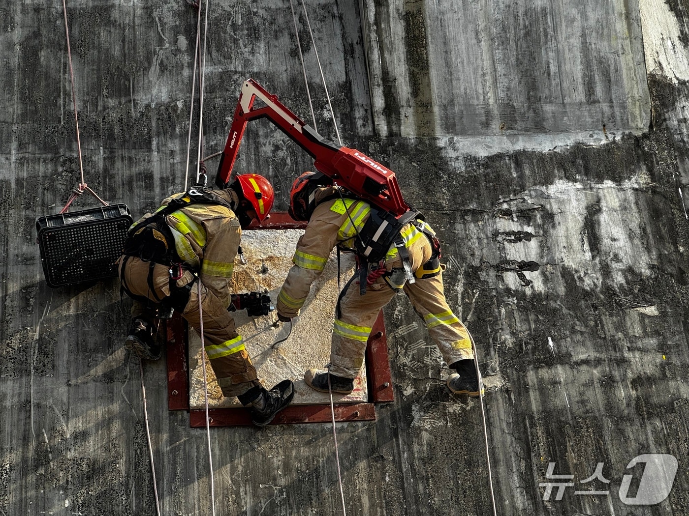 경기도소방학교 '도시탐색구조' 교육. (경기도소방재난본부 제공. 재판매 및 DB 금지) 2025.11.14/뉴스1