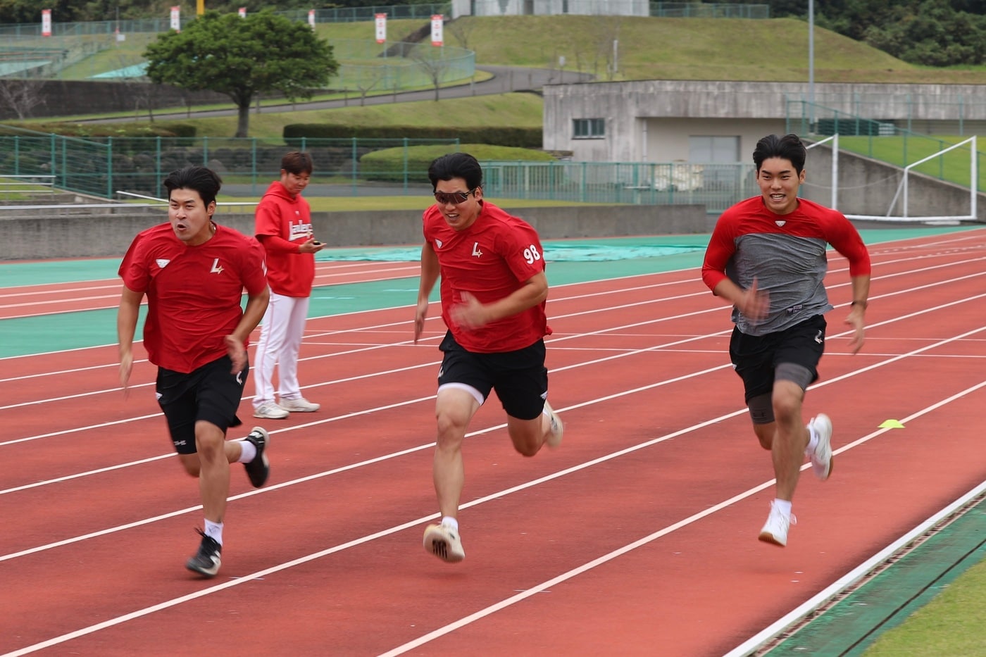 SSG 랜더스는 가고미사 유망주 집중 육성 캠프에서 러닝 훈련 비중을 강화했다. (SSG 랜더스 제공)